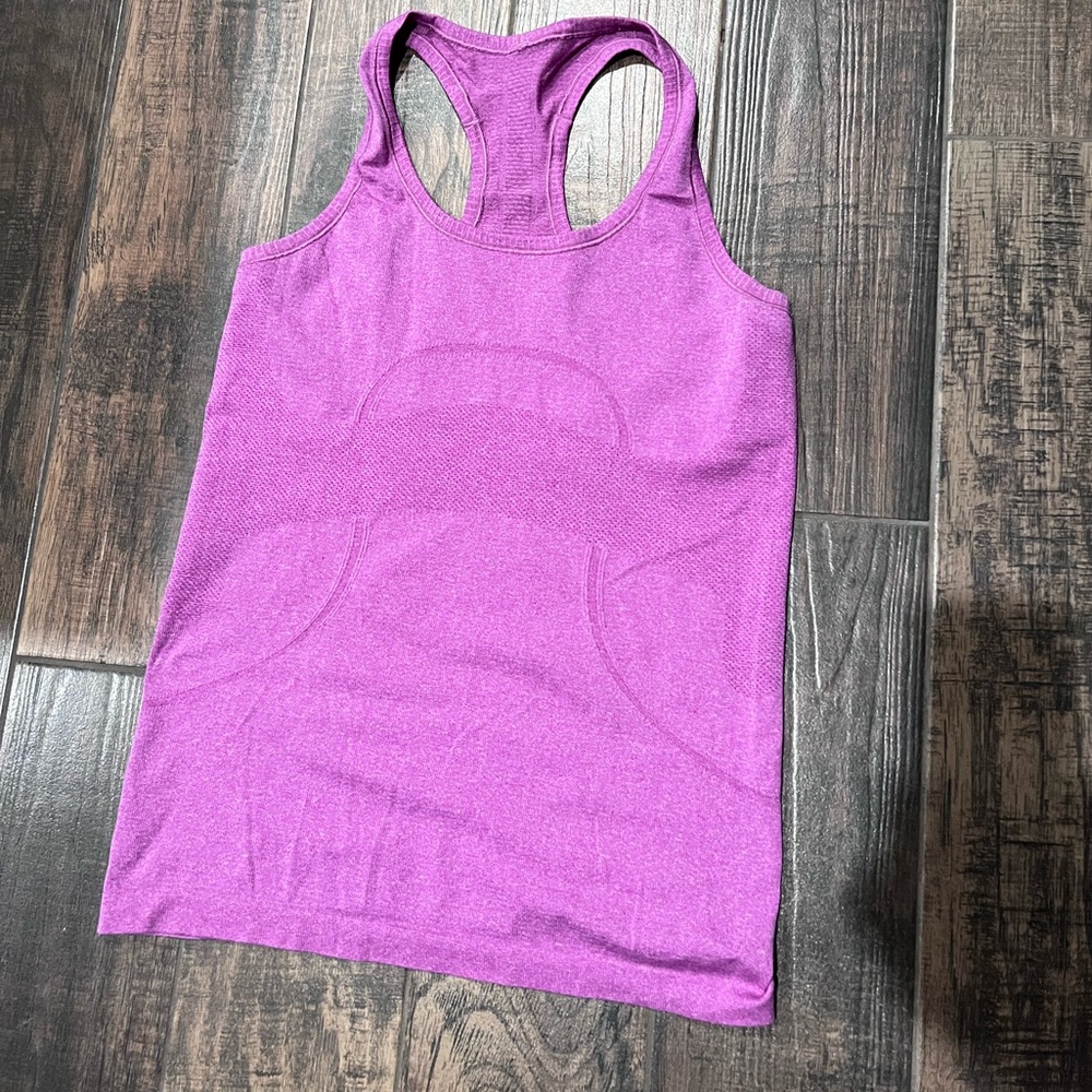 Lululemon workout tank